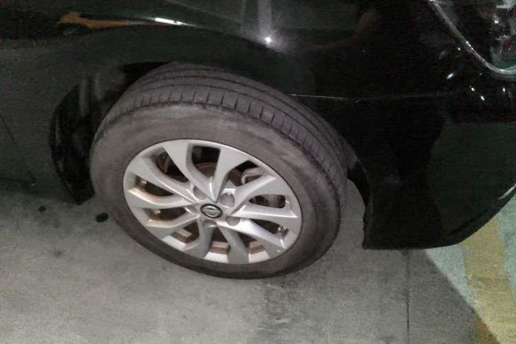 Used Nissan Sylphy 2016 1.6 XL CVT Luxury Edition Right Front Wheel Hub