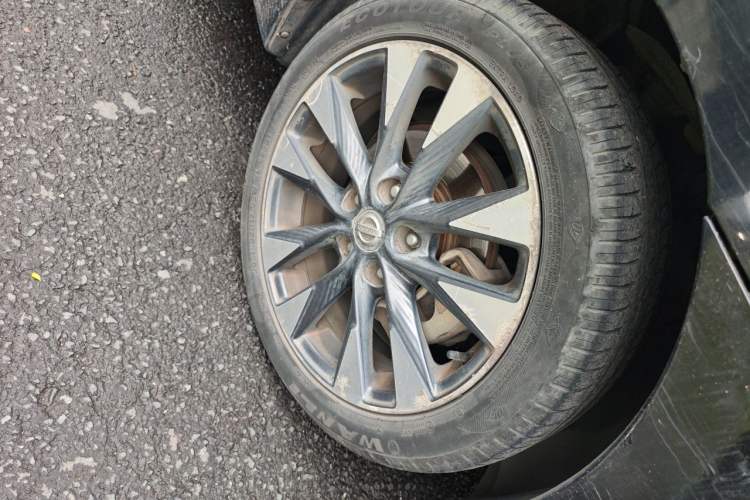 Used Nissan Sylphy 2016 1.8XL CVT Luxury Edition Right Front Wheel Hub