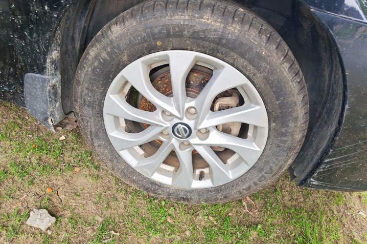Used Nissan Sylphy 2016 1.6 XL CVT Deluxe Edition Right Front Wheel Hub