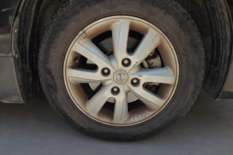 Used Nissan Sylphy 2016 Classic 1.6XE Manual Leading Edition Right Front Wheel Hub