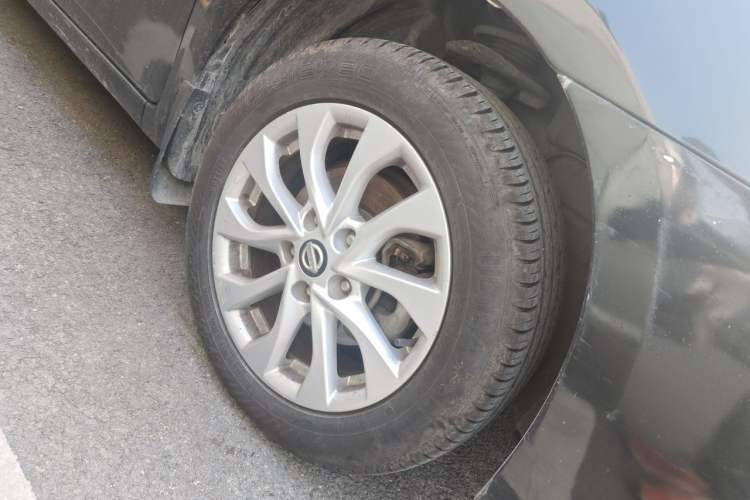Used Nissan Sylphy 2016 1.6 XL CVT Luxury Edition Right Front Wheel Hub