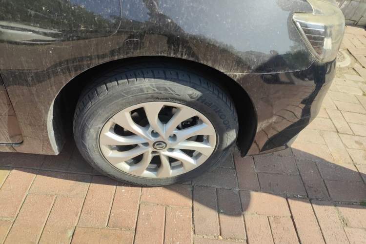 Used Nissan Sylphy 2016 1.6 XL CVT Luxury Edition Right Front Wheel Hub
