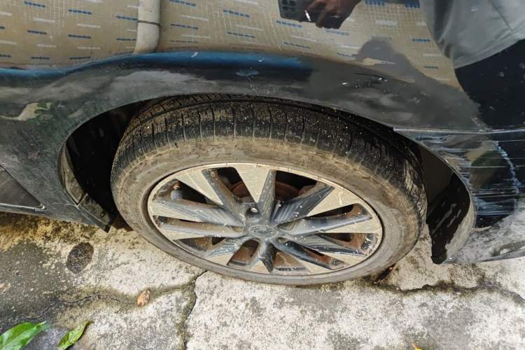 Used Nissan Sylphy 2016 1.8XL CVT Luxury Edition Right Front Wheel Hub