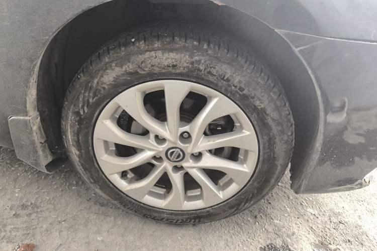 Used Nissan Sylphy 2016 1.6 XL CVT Deluxe Edition Right Front Wheel Hub