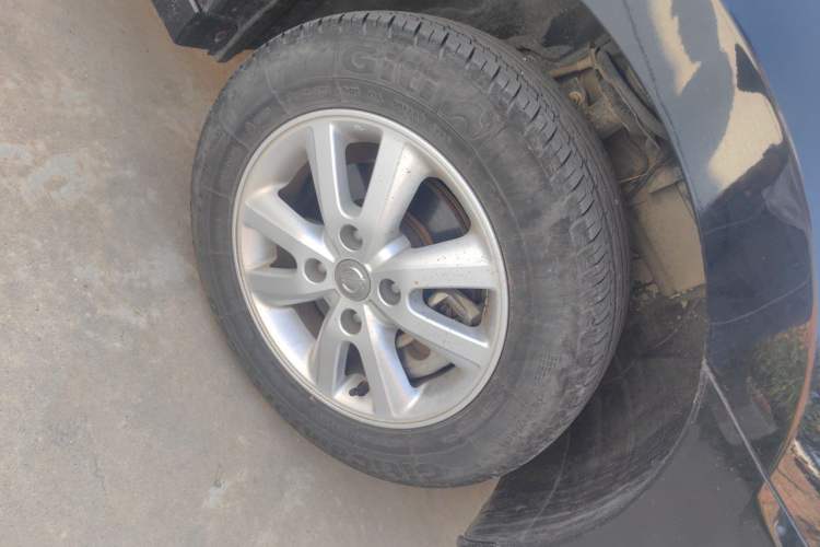 Used Nissan Sylphy 2016 Classic 1.6XL Manual Luxury Edition Right Front Wheel Hub