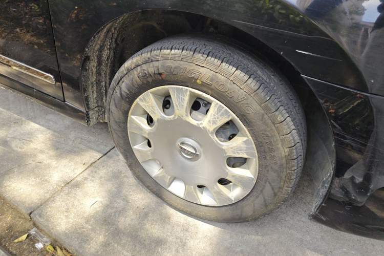 Used Nissan Sylphy 2016 Classic 1.6XE Manual Comfort Edition Right Front Wheel Hub