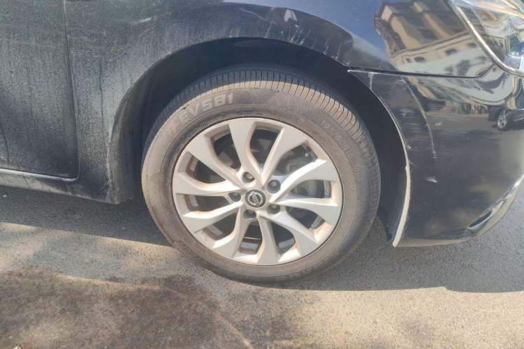 Used Nissan Sylphy 2016 1.6 XL CVT Luxury Edition Right Front Wheel Hub