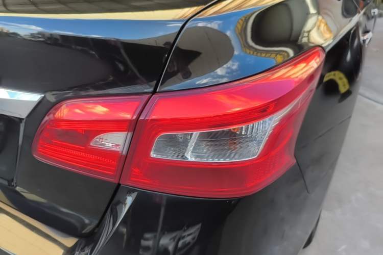 Used Nissan Sylphy 2016 1.6 XL CVT Luxury Edition Right Rear Taillight