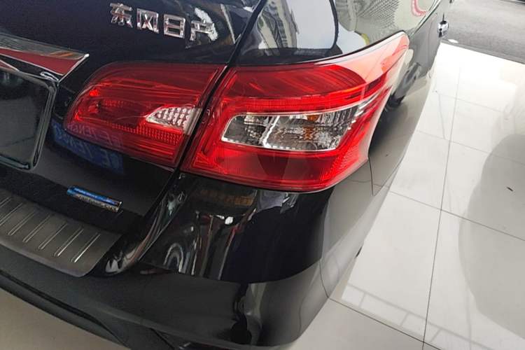 Used Nissan Sylphy 2016 1.6XV CVT Smart Enjoyment Version Right Rear Taillight