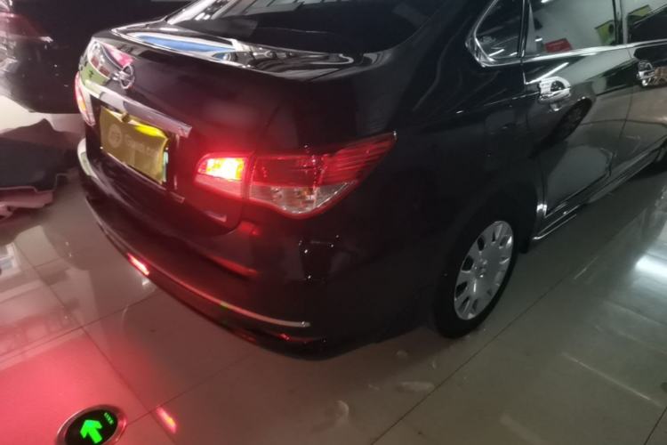 Used Nissan Sylphy 2016 Classic 1.6XE Manual Comfort Edition Right Rear Taillight