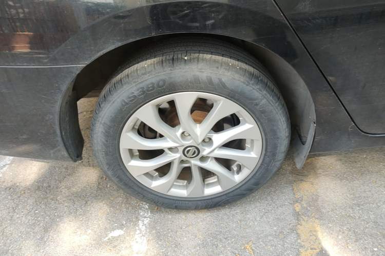 Used Nissan Sylphy 2016 1.6 XL CVT Luxury Edition Right Rear Wheel Hub