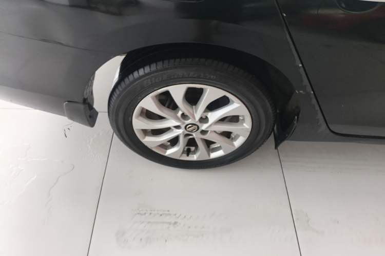 Used Nissan Sylphy 2016 1.6 XL CVT Luxury Edition Right Rear Wheel Hub