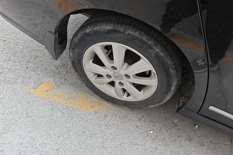 Used Nissan Sylphy 2016 Classic 1.6XE Manual Leading Edition Right Rear Wheel Hub