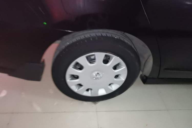 Used Nissan Sylphy 2016 Classic 1.6XE Manual Comfort Edition Right Rear Wheel Hub