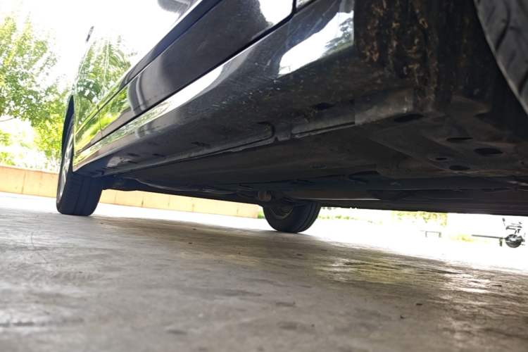 Used Nissan Sylphy 2016 Classic 1.6XE Manual Leading Edition Right Side Sill
