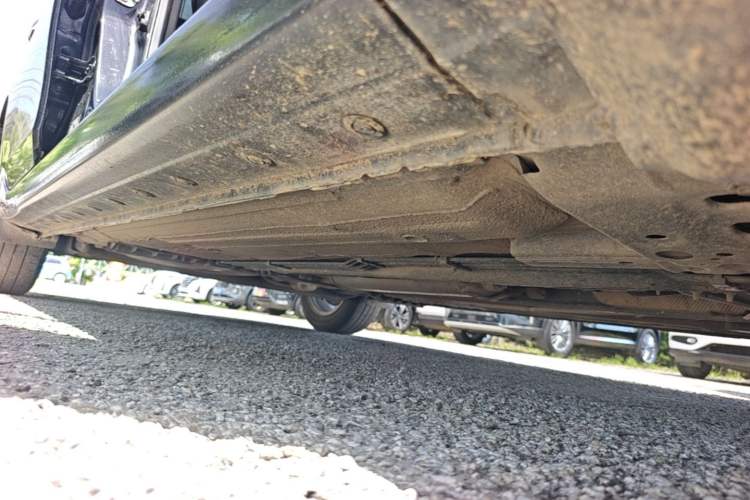 Used Nissan Sylphy 2016 1.6 XL Manual Luxury Edition Right Side Sill