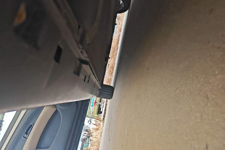 Used Nissan Sylphy 2016 Classic 1.6XE Automatic Leading Edition Right Side Sill