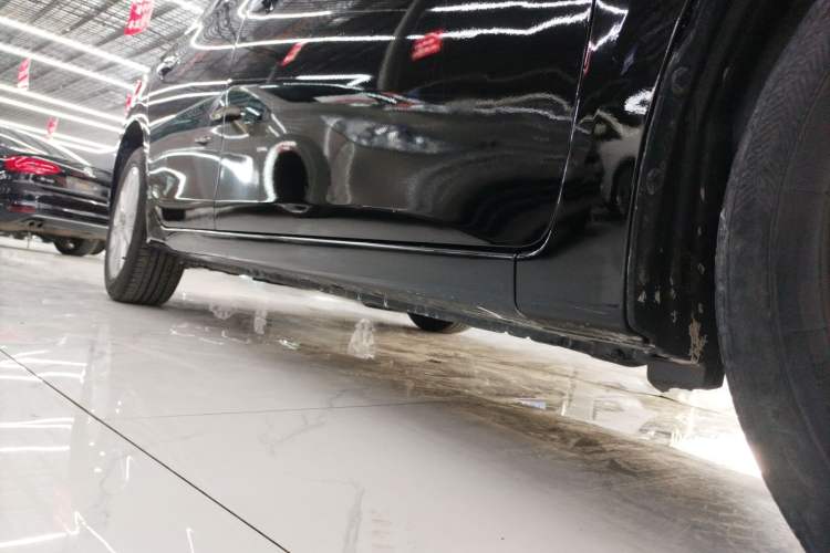 Used Nissan Sylphy 2016 1.6 XL CVT Luxury Edition Right Side Sill
