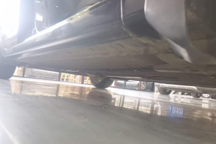 Used Nissan Sylphy 2016 1.6 XL Manual Luxury Edition Right Side Sill