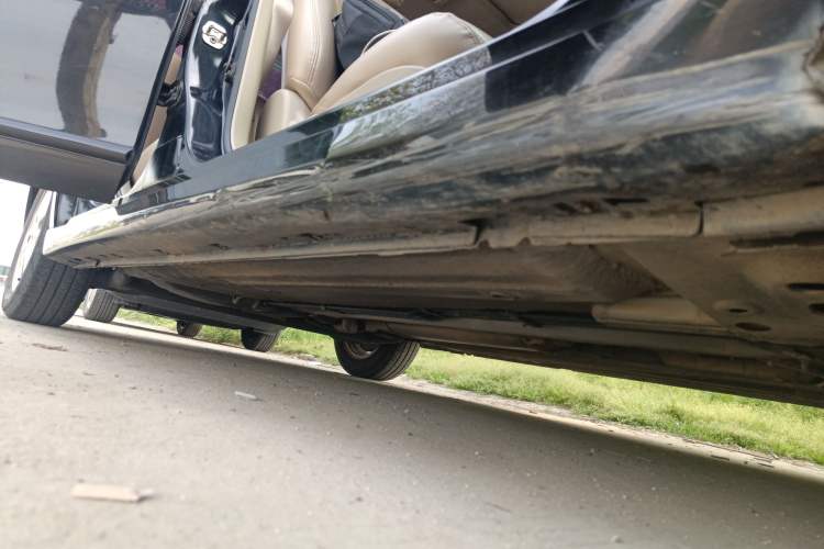 Used Nissan Sylphy 2016 Classic 1.6XE Manual Leading Edition Right Side Sill