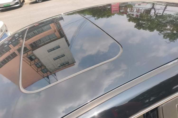 Used Nissan Sylphy 2016 1.6XV CVT Smart Enjoyment Version Roof