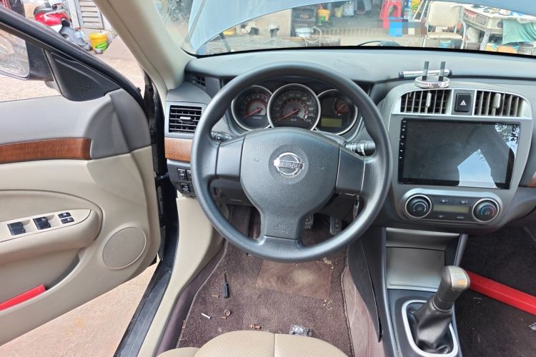 Used Nissan Sylphy 2016 Classic 1.6XE Manual Leading Edition Steering Wheel