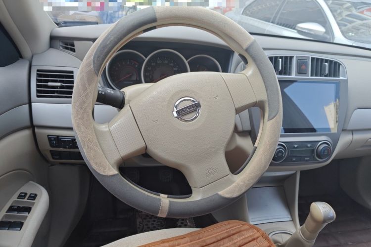 Used Nissan Sylphy 2016 Classic 1.6XE Manual Leading Edition Steering Wheel