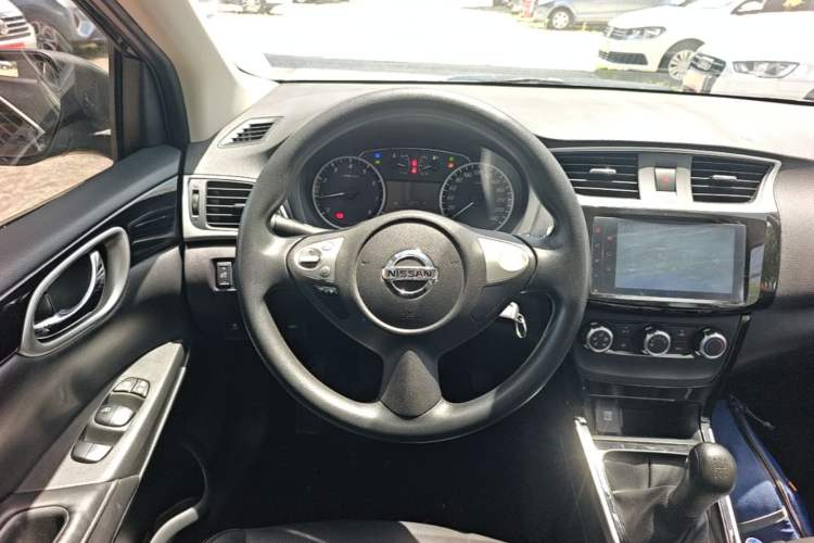 Used Nissan Sylphy 2016 1.6 XL Manual Luxury Edition Steering Wheel