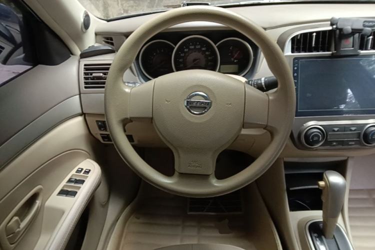 Used Nissan Sylphy 2016 Classic 1.6XE Automatic Leading Edition Steering Wheel