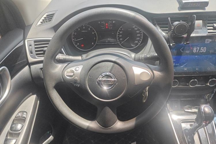 Used Nissan Sylphy 2016 1.6 XL CVT Luxury Edition Steering Wheel