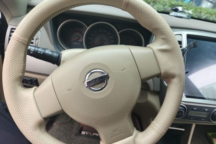 Used Nissan Sylphy 2016 Classic 1.6XE Manual Comfort Edition Steering Wheel