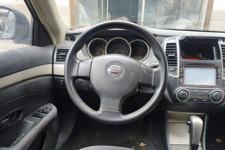 Used Nissan Sylphy 2016 Classic 1.6XE Automatic Comfort Edition Steering Wheel