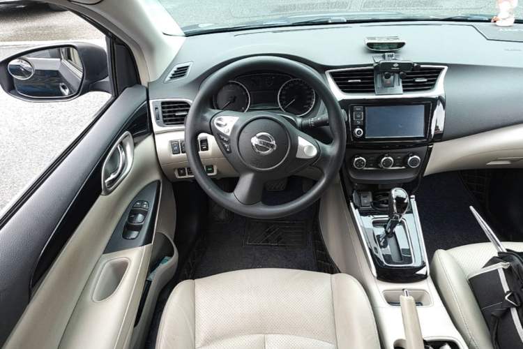 Used Nissan Sylphy 2016 1.6 XL CVT Deluxe Edition Steering Wheel