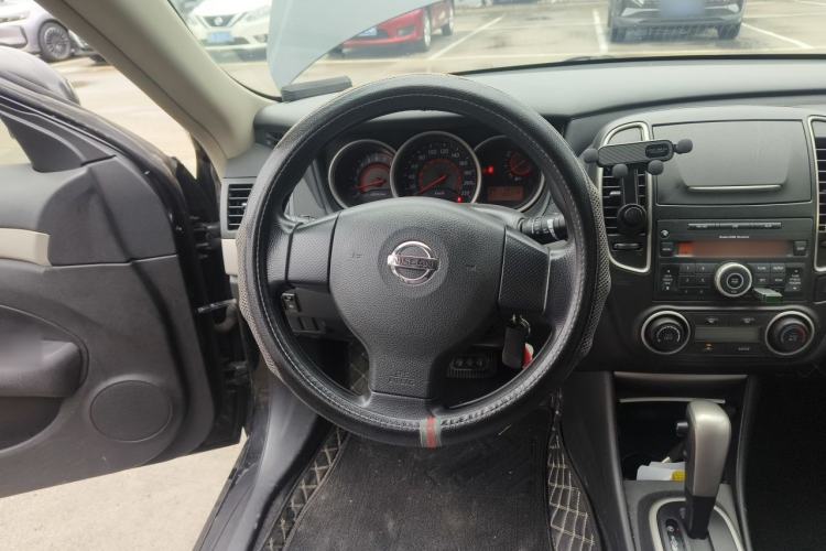 Used Nissan Sylphy 2016 Classic 1.6XE Automatic Leading Edition Steering Wheel