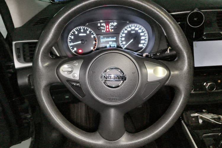 Used Nissan Sylphy 2016 1.6 XL CVT Luxury Edition Steering Wheel