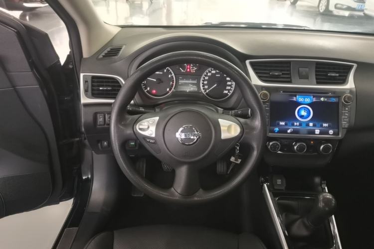 Used Nissan Sylphy 2016 1.6 XL Manual Luxury Edition Steering Wheel