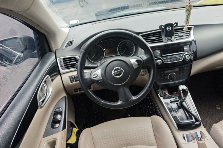 Used Nissan Sylphy 2016 1.8XL CVT Luxury Edition Steering Wheel