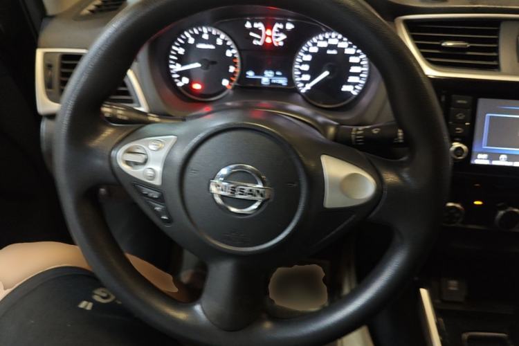 Used Nissan Sylphy 2016 1.6XV CVT Smart Enjoyment Version Steering Wheel