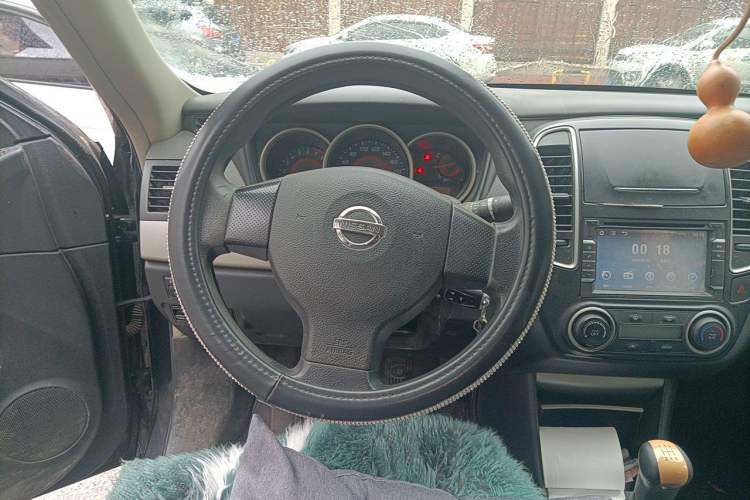 Used Nissan Sylphy 2016 Classic 1.6XE Manual Comfort Edition Steering Wheel