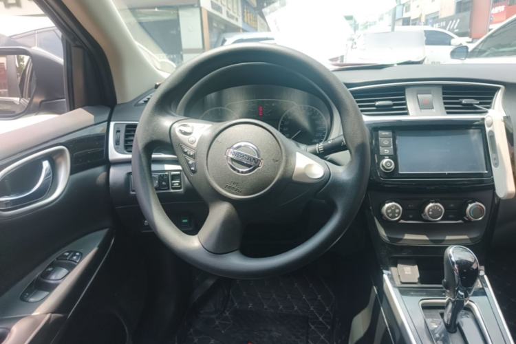 Used Nissan Sylphy 2016 1.6XV CVT Smart Enjoyment Version Steering Wheel