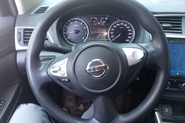 Used Nissan Sylphy 2016 1.6 XL CVT Luxury Edition Steering Wheel
