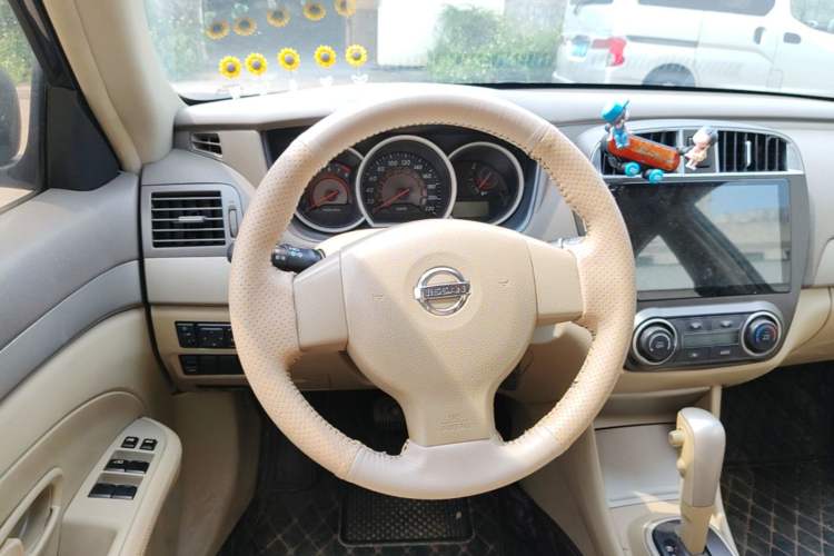 Used Nissan Sylphy 2016 Classic 1.6XE Automatic Comfort Edition Steering Wheel