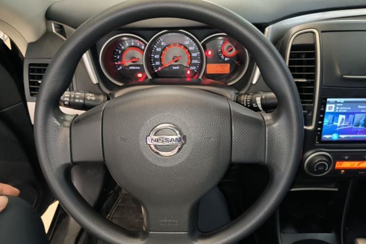 Used Nissan Sylphy 2016 Classic 1.6XE Manual Leading Edition Steering Wheel