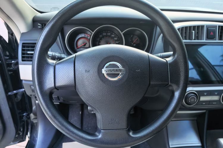 Used Nissan Sylphy 2016 Classic 1.6XE Manual Comfort Edition Steering Wheel