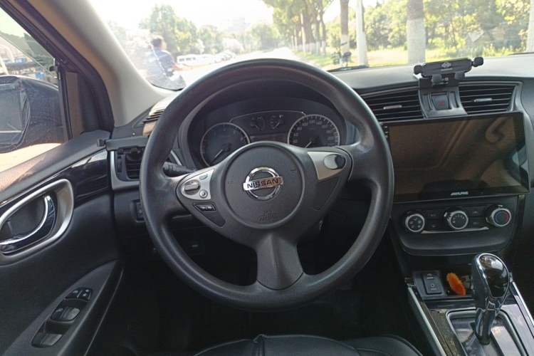 Used Nissan Sylphy 2016 1.6 XL CVT Luxury Edition Steering Wheel