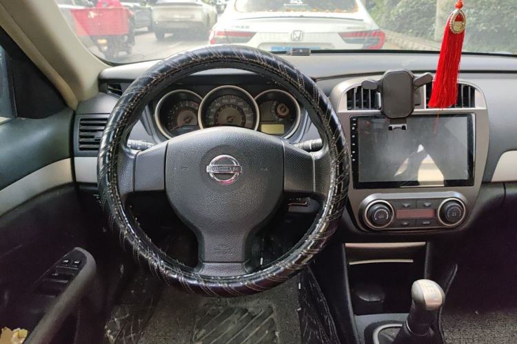 Used Nissan Sylphy 2016 Classic 1.6XE Manual Comfort Edition Steering Wheel