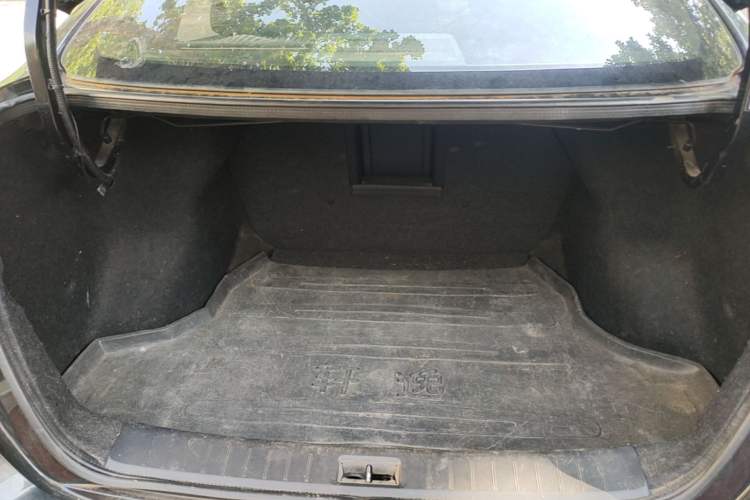 Used Nissan Sylphy 2016 1.6 XL CVT Luxury Edition Trunk