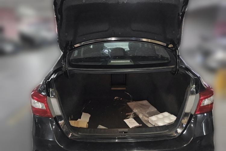 Used Nissan Sylphy 2016 1.6 XL CVT Luxury Edition Trunk