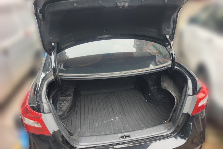 Used Nissan Sylphy 2016 1.6 XL CVT Deluxe Edition Trunk