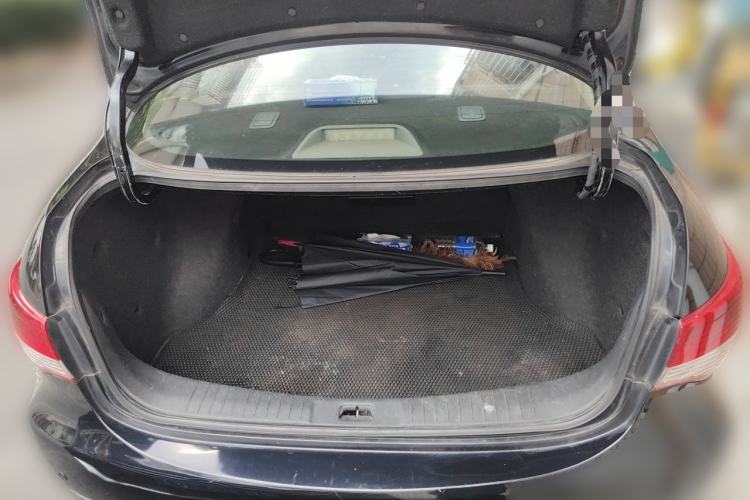 Used Nissan Sylphy 2016 1.6XE CVT Comfort Edition Trunk